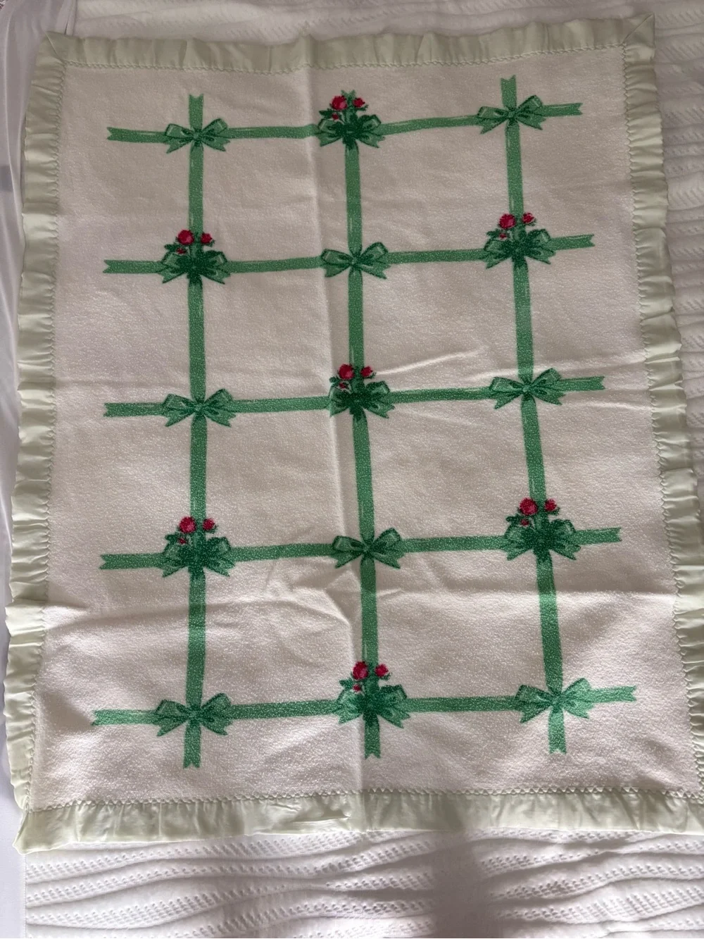 Vintage 1958 Christmas Baby Blanket Satin Trim Holiday Mid-Century